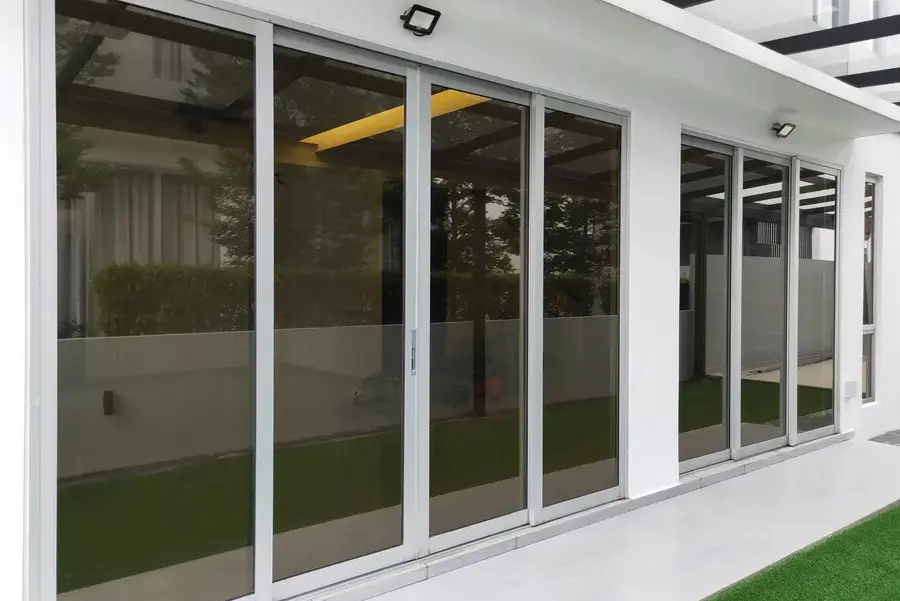 Choosing The Right Hardware For Glass Door Installation Sarasota, FL