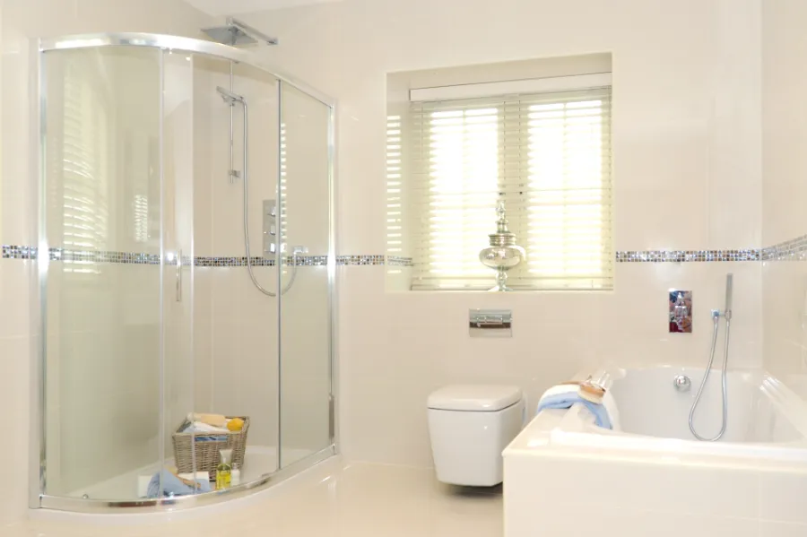How Glass Thickness Affects Shower Door Durability in Sarasota, FL How Glass Thickness Affects Shower Door Durability in Sarasota, FL