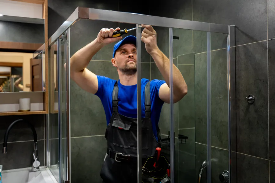 When Shower Enclosures Need Professional Repair in Sarasota, FL When Shower Enclosures Need Professional Repair in Sarasota, FL